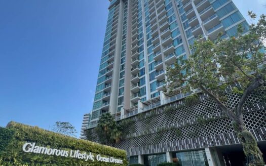 1 Bedroom Corner Unit for Sale at The Riviera Wongamat