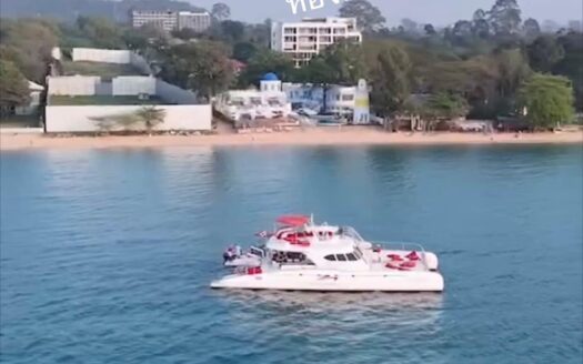 Condo next to the sea