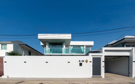 THE White House Jomtien Beach