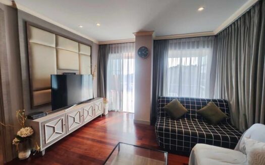 Saint Senate Residence