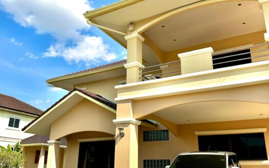 House for sale with land