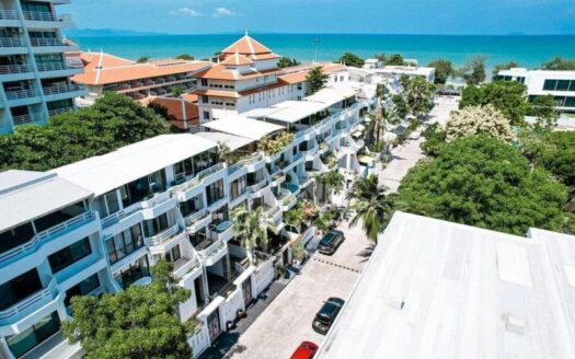 BEACHFRONT TOWNHOUSE