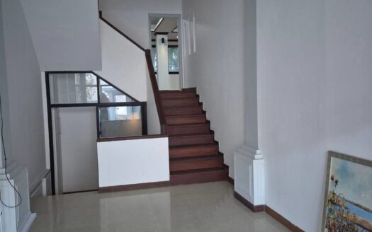 BEACHFRONT TOWNHOUSE