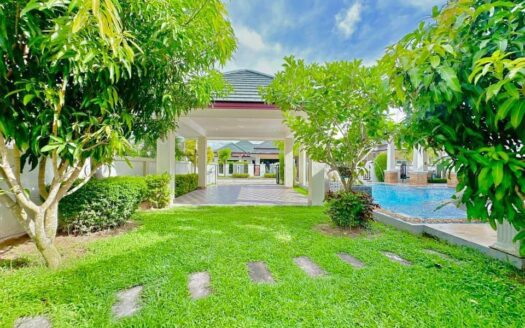 Pool villa, Dusit Pattaya Hill Village