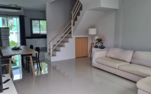 TOWNHOUSE FOR SALE 2.99MB