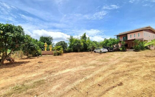 House for sale with land