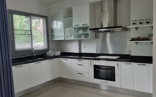 TOWNHOUSE FOR SALE 2.99MB