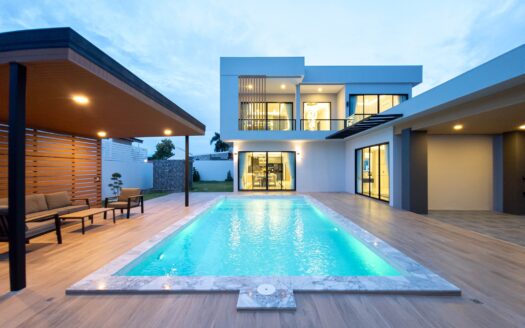 Eakmongkol Village 5 bedrooms 5 bathrooms
