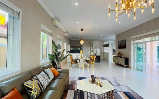 Villa near Phoenix Golf Court